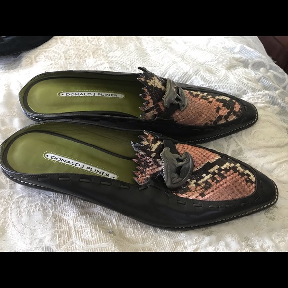 Donald J. Pliner Shoes - Donald J Pliner slip-on mules.